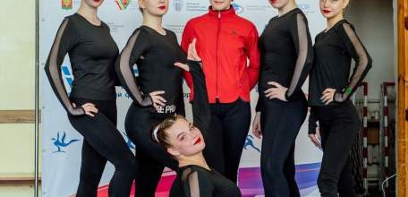 После длительного перерыва между соревнованиями команда по аэробике ЕГУ им. И. А. Бунина вновь покорила областную &laquo;Универсиаду&raquo;