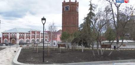 Погода ставит условия: в скверах Бунина и Соломенцева продолжают ремонтные работы