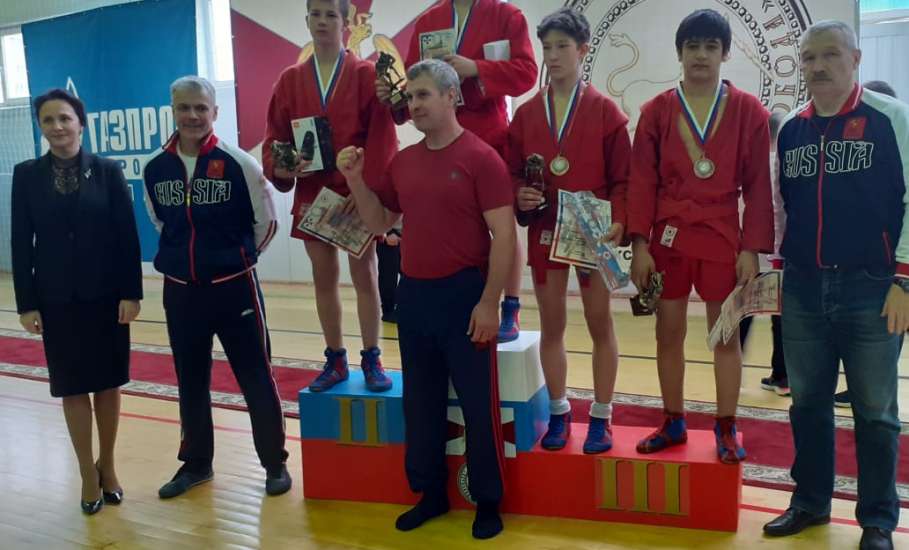 Елецкие спортсмены успешно выступили на первенстве ЦФО по самбо в г. Александров