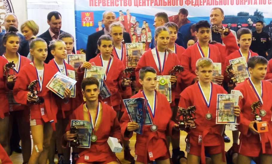 Елецкие спортсмены успешно выступили на первенстве ЦФО по самбо в г. Александров