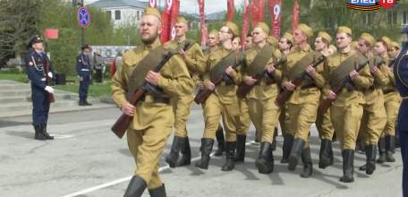 Руководитель содружества «KURSK» увидел репетицию парада и рассказал о своей работе по сохранению памятников советским солдатам в Польше