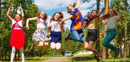 Оформить выплаты за путёвки в детские лагеря липчане могут на портале Госуслуг