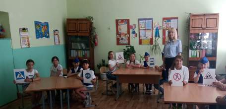 ГИБДД Елецкого района проводит профилактические игры для детей «В стране правил дорожного движения»