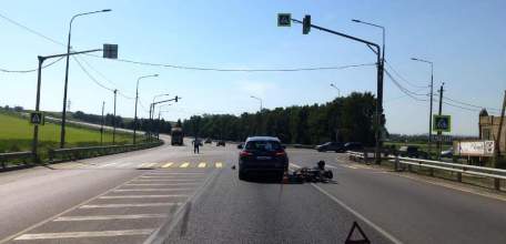 В Елецком районе на трассе М4 &laquo;Дон&raquo; мотоциклист получил травмы после столкновения с иномаркой