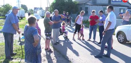 Если в кране нет воды: пути решения проблем с водоснабжением п. Ольшанец решали на встрече с жителями