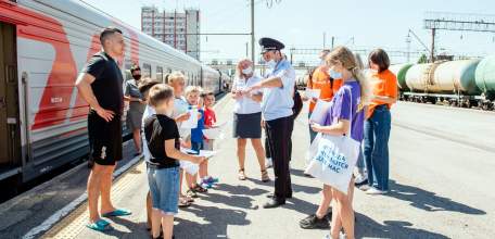 Елецкий линейный отдел МВД России на транспорте напоминает правилах безопасного поведения на объектах железнодорожного транспорта