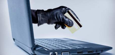 Ельчан продолжают обманывать мошенники в интернете и лжесотрудники банков