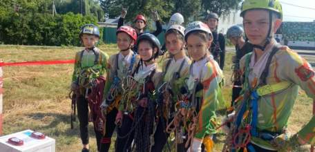 Золото и серебро: ельчане стали победителями соревнований ЦФО &laquo;Юный спасатель&raquo;