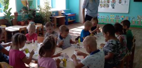 У светофора День рождения!