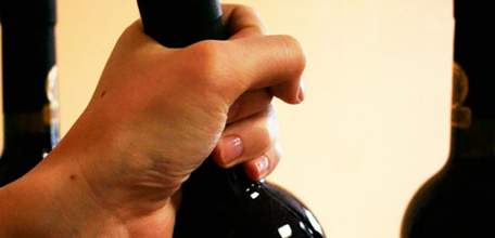 Нехватка денежных средств на карте заставила ельчанина совершить грабеж