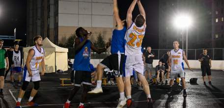 Завершились игры Елецкой ночной Лиги: приз уехал в Воронеж