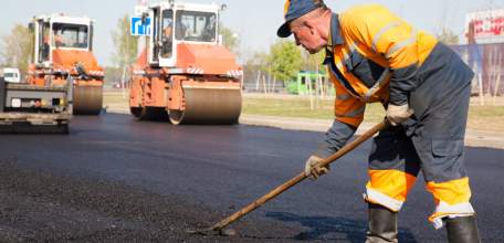 Заключены контракты на ремонт 36 объектов нацпроекта «Безопасные качественные дороги» 2022 года