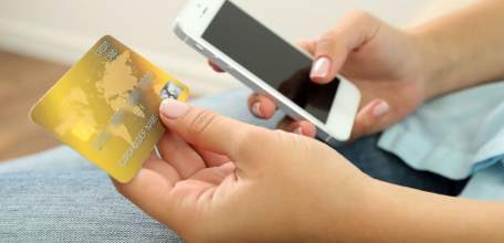 Ельчанку обманул лжесотрудник банка на 56 тысяч рублей