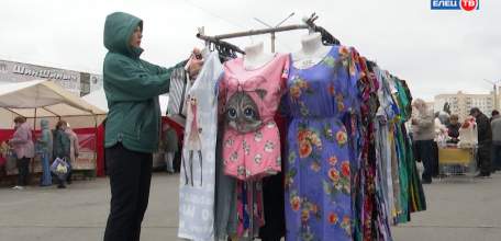 От текстиля до колбас: у рынка «Дионис» работает ярмарка-продажа качественных товаров