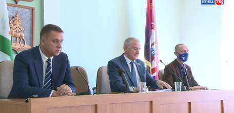 Два депутата горсовета досрочно прекратили свои полномочия