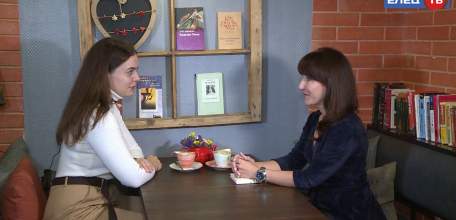 Креативная, спортивная, неравнодушная: о елецкой молодёжи рассказала гость программы ЕЛЕЦ ТВ «Кофе-брейк» Юлия Митченкова