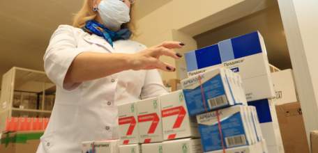 Очередная партия лекарств для лечения COVID-19 поступила в Липецкую область