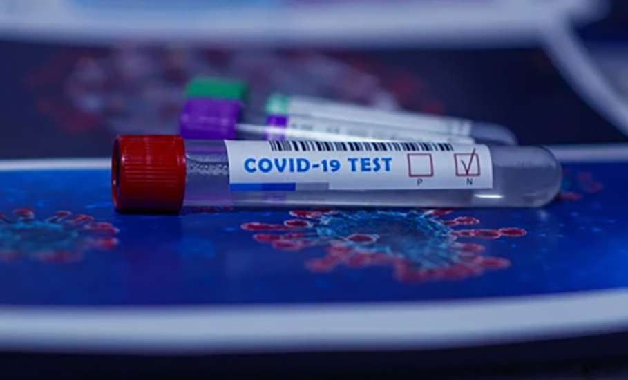 Бесплатные экспресс-тесты на коронавирус начнут поступать в поликлиники после 12 октября