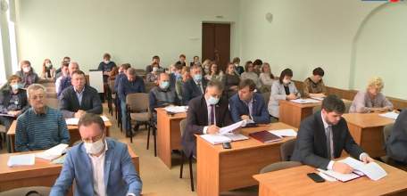 На 47-й сессии горсовета депутаты проголосовали за повышение зарплаты отдельной категории работников бюджетной сферы