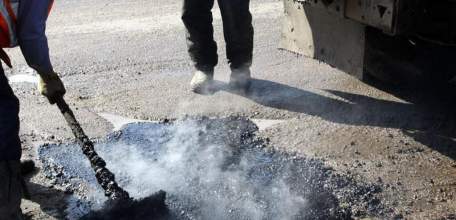 В результате принятых мер прокурорского реагирования подрядчик завершил ремонтные работы на нескольких улицах г. Ельца