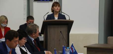 Депутаты проиндексировали выплаты на детей в приемных и опекунских семьях