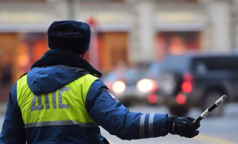 Липецкие автоинспекторы выявили больше трех тысяч нарушений ПДД на дорогах области