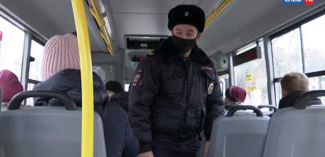 Без маски нельзя: в Ельце проверили соблюдение масочного режима в общественном транспорте