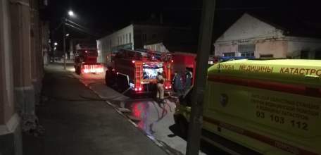 В Ельце снова горел дом: 12 человек эвакуировали