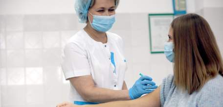 Татьяна Голикова отметила высокие тепы вакцинации от COVID-19 в Липецкой области