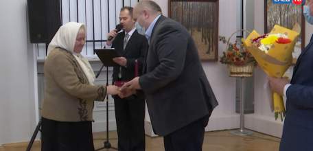 Ко Дню матери: накануне праздника в Ельце чествовали многодетных мам