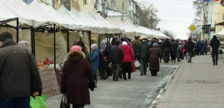 И рыба, и мясо: в Ельце прошла универсальная ярмарка