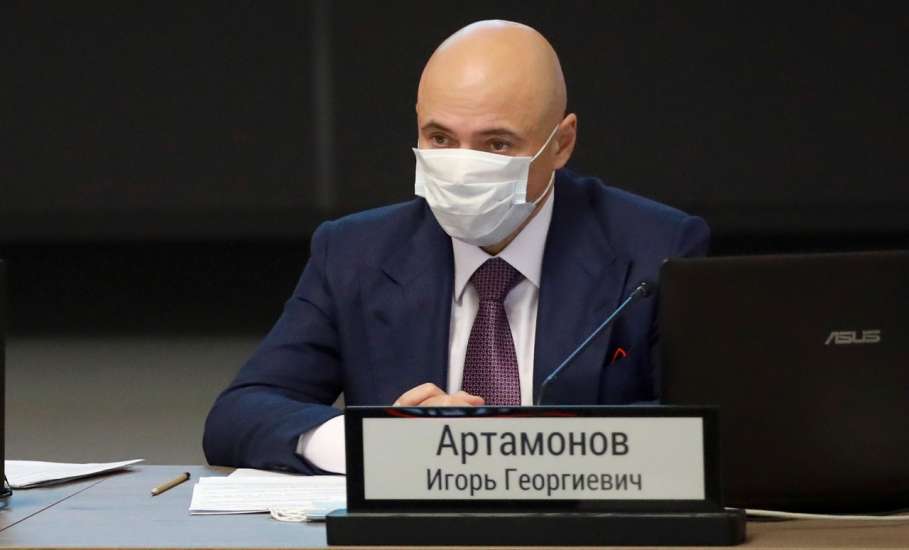 Областной парламент одобрил инициативу Игоря Артамонова о повышении зарплат бюджетникам