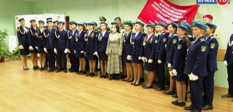 Более 400 елецких школьников вступили в ряды «Юнармии»