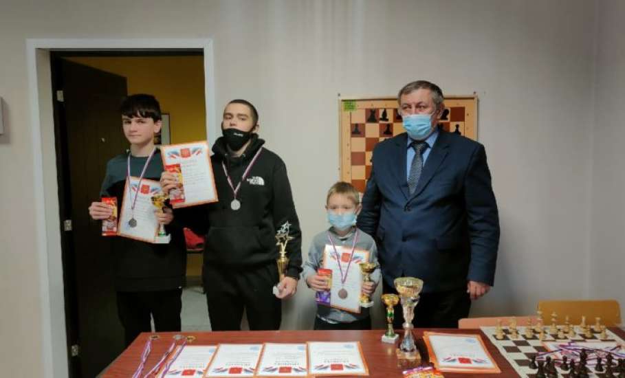 С 8 по 12 декабря в ТК «ВАШ ДОМ» состоялось открытое первенство МБУ «Спортивная школа №1» 2021 года по шахматам