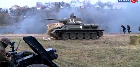 Артиллерия, миномёты и танки: масштабная военно-историческая реконструкция боёв за Елец в декабре 1941-го прошла на берегу Быстрой Сосны