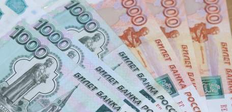 С 1 января проиндексируют зарплату работников областных государственных учреждений