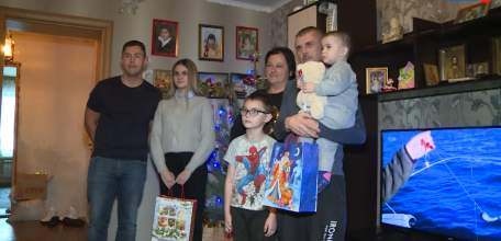 Подарки для многодетной семьи: продолжается акция «Ёлка желаний»