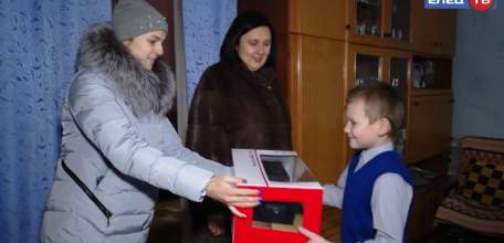 Исполняя детские мечты: ПАО «Прожекторные угли» присоединилось к акции «Ёлка желаний»