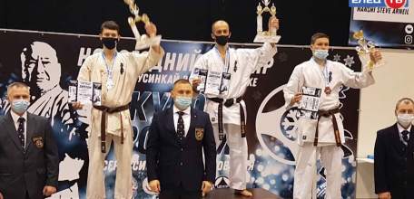 Новые достижения: последний месяц года елецкие киокусинкаисты наполнили победами и призами