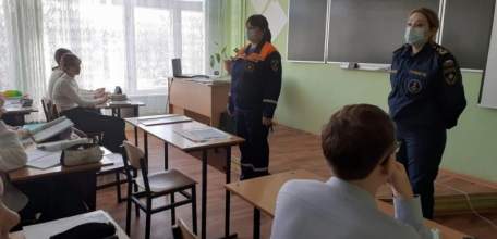 Профилактические беседы «Осторожно лёд!»