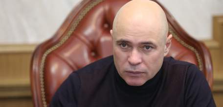 Игорь Артамонов провёл совещание по информационной безопасности