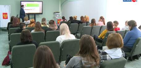 Право выбора: студенты лицея сферы бытовых услуг познакомились с избирательным правом и процессом голосования