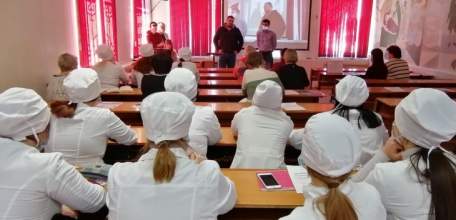 В Елецком медицинском колледже состоялась ярмарка вакансий