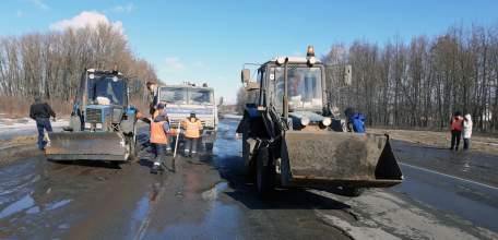 Аварийный ремонт дорог ведётся во всех районах Липецкой области