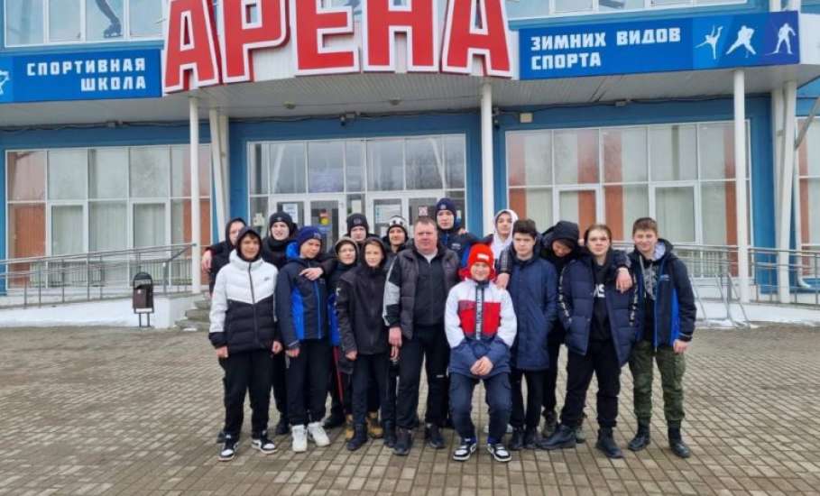 Елецкие хоккеисты успешно выступили на первенстве ЦФО по хоккею в Курске