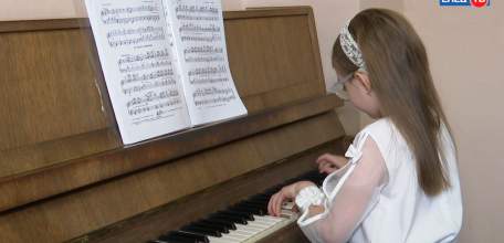 Ельчане покорили Белогорье: юные пианисты завоевали победы на всероссийском профессиональном конкурсе