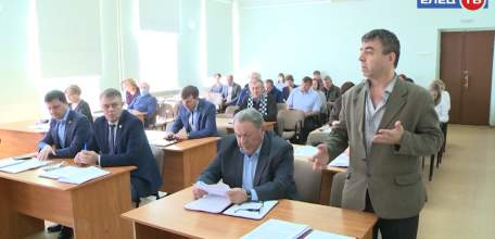 Утвердили изменения в бюджет и в структуру администрации: в Ельце состоялась очередная сессия Совета депутатов
