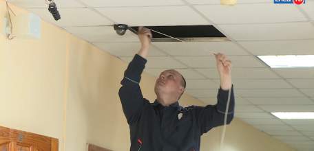 Под всевидящим оком Ростелекома: на избирательных участках Ельца приступили к монтажу систем онлайн-видеонаблюдения
