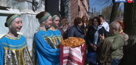 Умны, инициативны и прекрасны: Елец приветствовал лидеров Союза женщин России