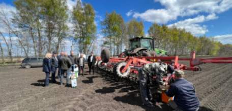 Игорь Кремнев оценил работу сельхозпредприятий в Елецком районе